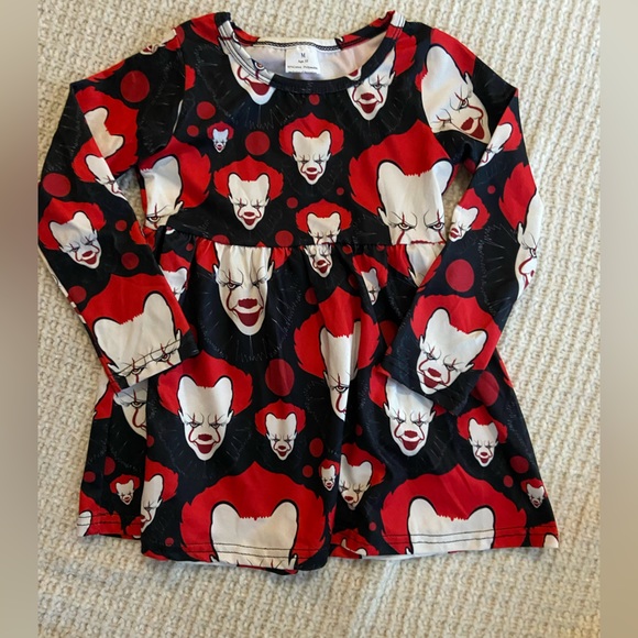 Pennywise Outfit, Boutique - Picture 4 of 10